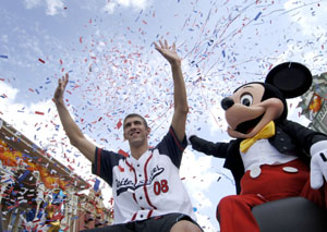 MICHAEL PHELPS RECEIVES HERO\'S WELCOME IN \