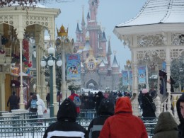 snowy-paris