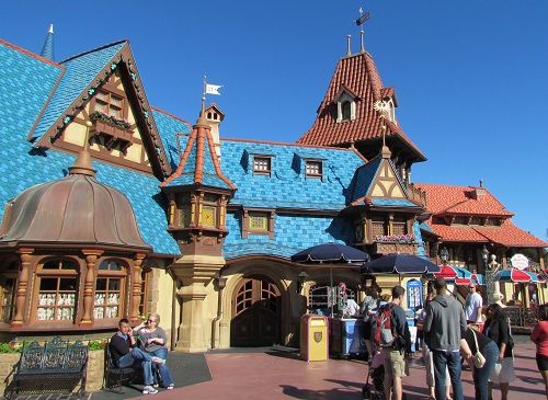 19-villagehaus1