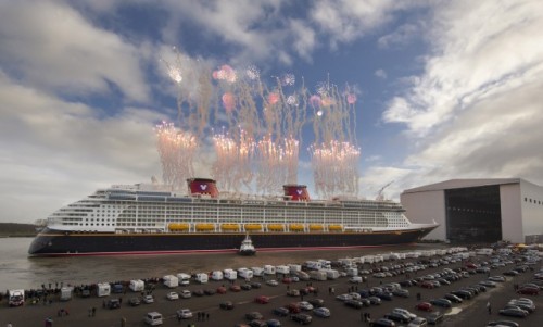 Disney-Fantasy-DCL-Float-Out