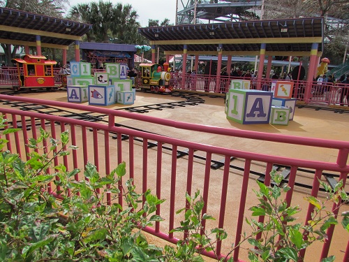 seaworld-kids-train