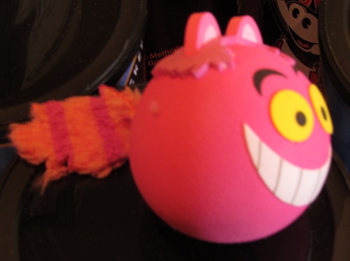01-chesire-antenna-ball