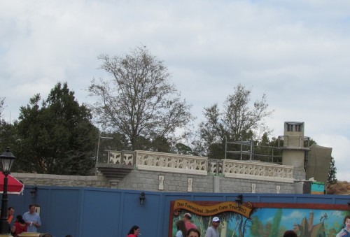 01-new-fantasyland-wall