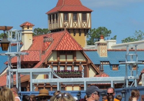 00-new-fantasyland-wall-1