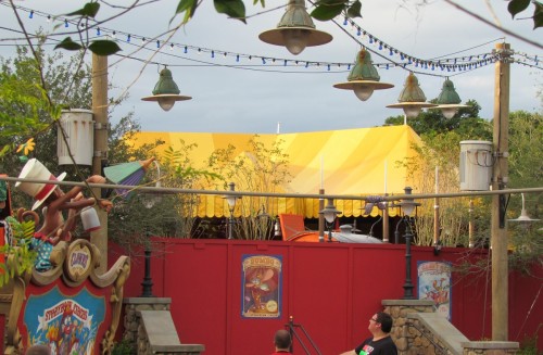 01-mk-storybook-circus-yellow-1 Magic Kingdom Storybook Circus Update - Yellow Tent