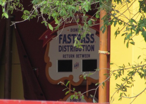 01-mk-storybook-circus-yellow-3 Magic Kingdom Storybook Circus Update - Yellow Tent FastPass