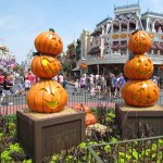 02-mk-halloween-mainstreet-2