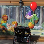 01-dwarfs-mural-pooh