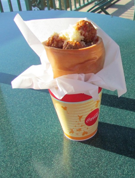 The 'cone' items from Cars Land have made their way to Orlando. This was the Turkey Meatball Cone, there is also a Chili one. I found it a bit greasy, but flavorful. 