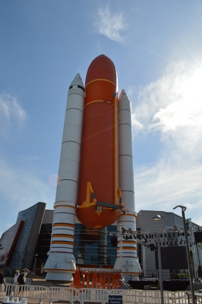 building space shuttle atlantis exhibit