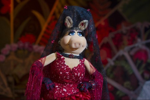 muppetsmostwanted-miss-piggy