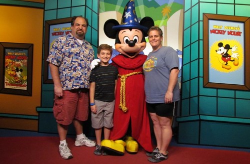 01-mickey-mouse-sorcerer-fam2