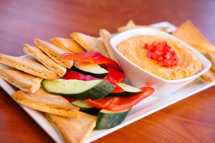 vegetarian-Roasted-Red-Pepper-Hummus-PCH-Grill