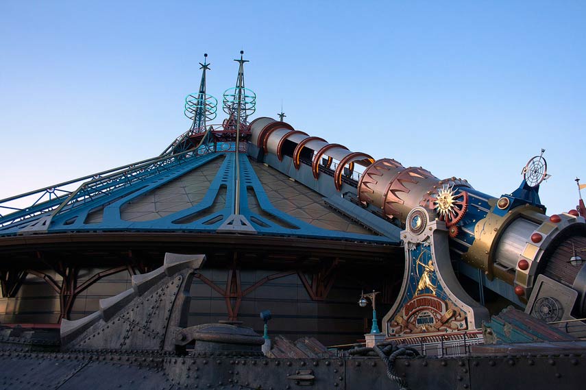 Fan Model Of Space Mountain At Disneyland Is Next Best Thing To Being There The Disney Blog - roblox space mountain