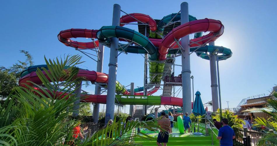 Riptide Race The World S Tallest Dueling Water Slide Racer Now Open At Aquatica Orlando The Disney Blog