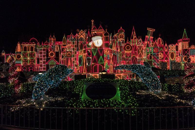 Disneyland Celebrates the Holidays - It's a Small World