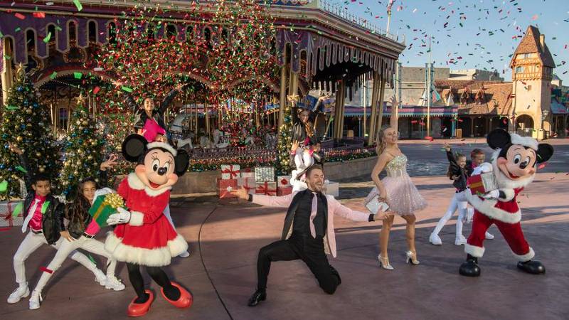 Disney Parks Magical Christmas Day Parade 2021 on ABC