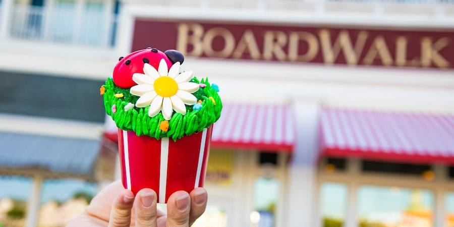 Earth Day - Walt Disney World  - boardwalk bakery - cupcake
